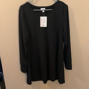 LuLaRoe Tops - BNWT Lularoe Elizabeth Top! LuLaRoe Tops - BNWT Lularoe Elizabeth Top!